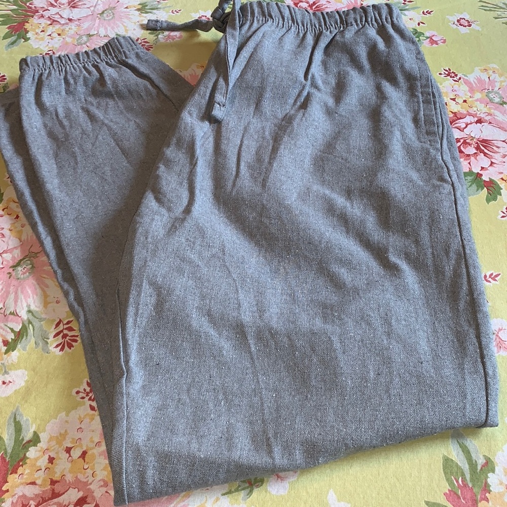 NWOT Mens Bottoms Out Jogger Sz M, Grey.